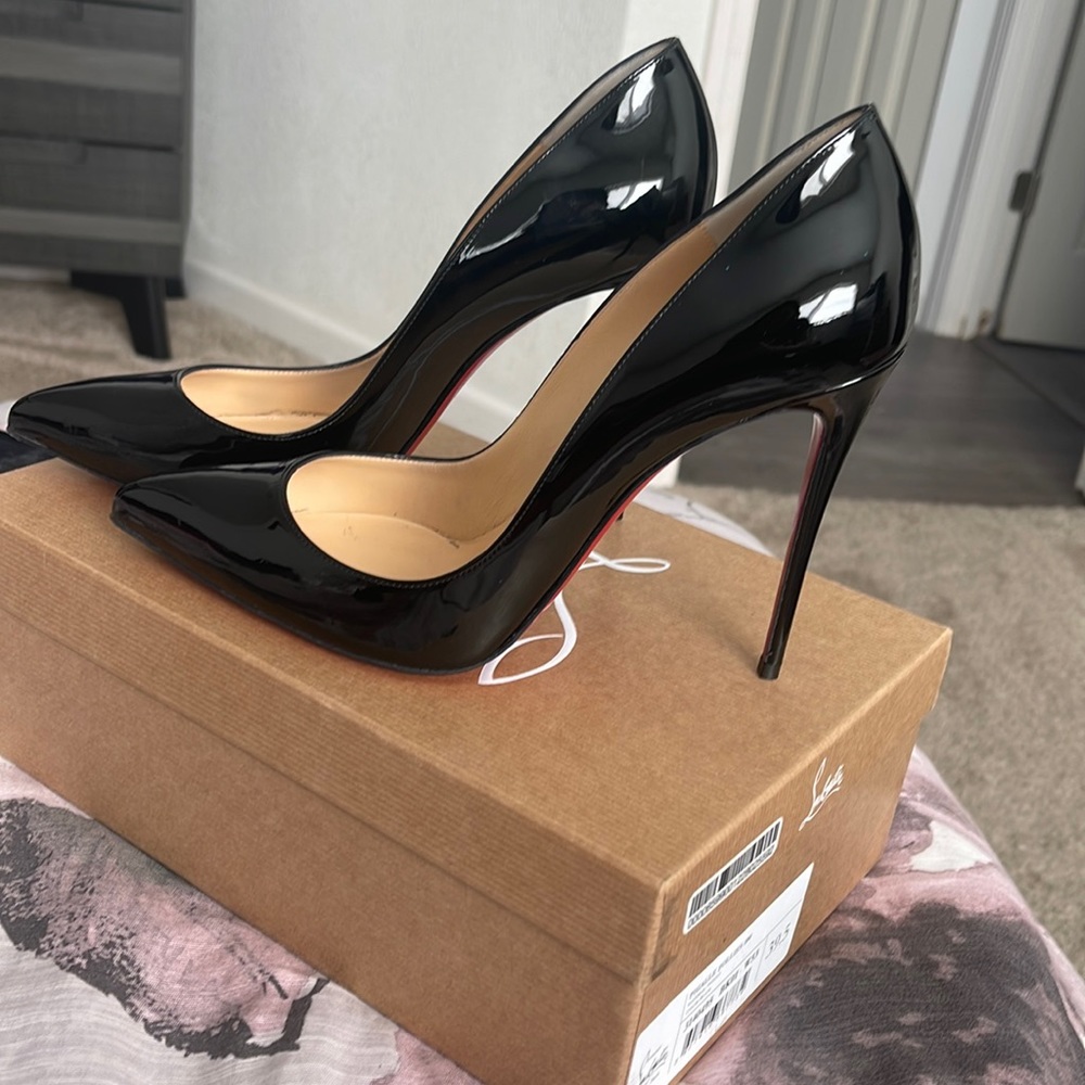 Worn once Black Christian Louboutin 39.5